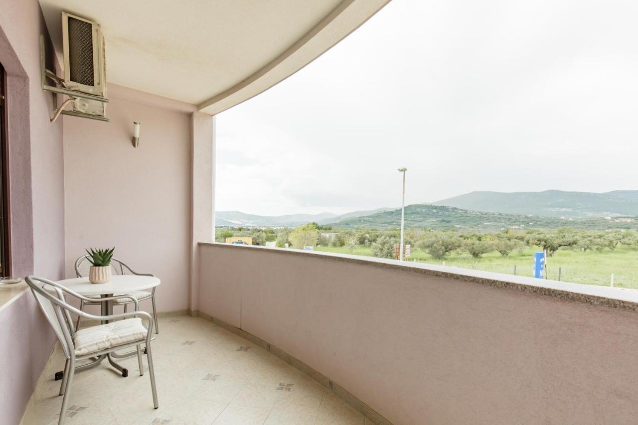 Kaštela Apartments Mara מראה חיצוני תמונה